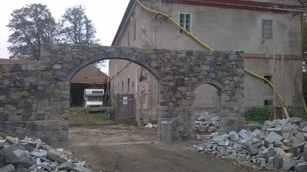 Rekonstrukce mlýna a okolních staveb v Bratkovicích 
